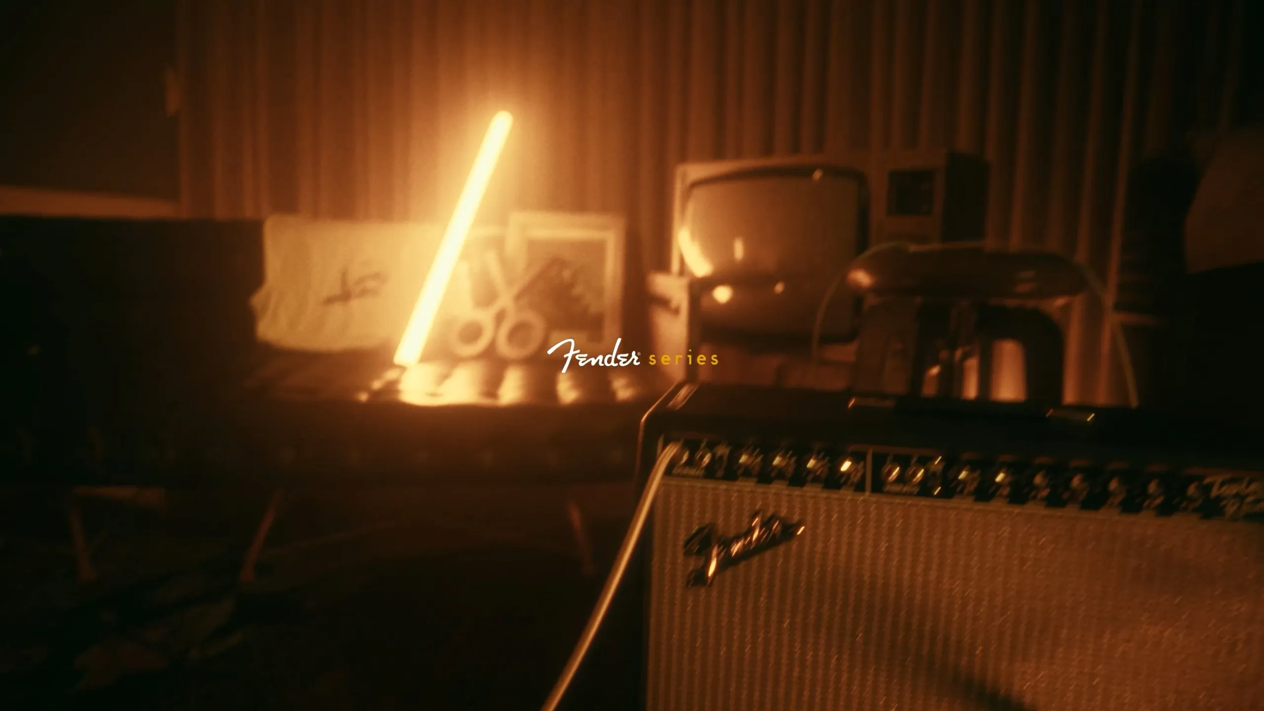KAFT × Fender — still 2